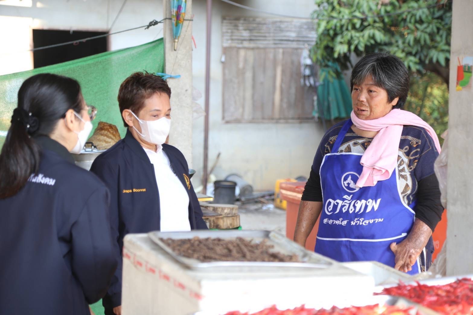 ประกันสังคมลงพื้นที่เยี่ยมให้กำลังใจผู้ประกันตนทุพพลภาพจังหวัดเชียงราย