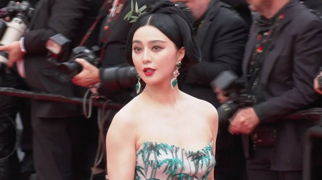 'ชมพู่ อารยา - ฟ่านปิงปิง'!! นำโผ Best Dress เมืองคานส์วันแรกของ Vogue Singapore