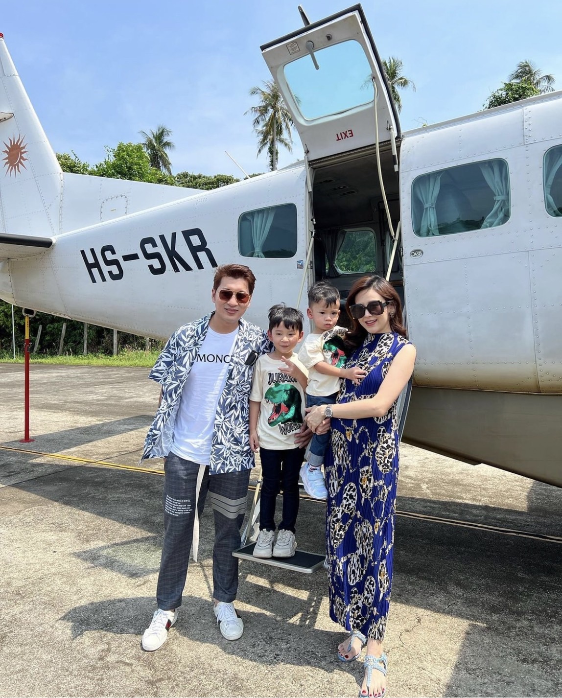 หวิดโดนไฟคลอกยกครัว แยม ธมลพรรณ์ เล่านาทีอุ้มท้องหนีไฟไหม้ สูญทรัพย์สิน หวิดโดนไฟคลอกยกครัว แยม ธมลพรรณ์ เล่านาทีอุ้มท้องหนีไฟไหม้ สูญทรัพย์สิน