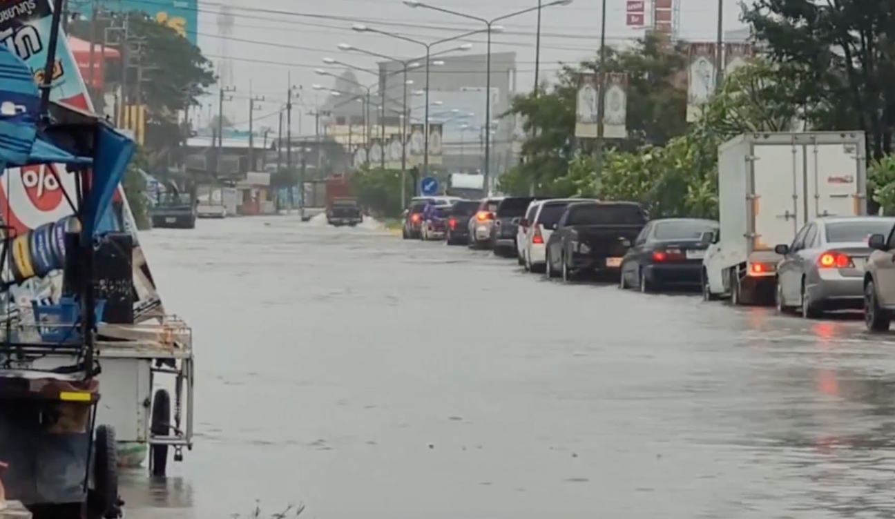 ‘พายุโนรู’เข้าไทย เปิดภาพเมืองอุบลราชธานีอ่วม!ต้นไม้ล้ม-น้ำท่วมรอระบาย ‘พายุโนรู’เข้าไทย เปิดภาพเมืองอุบลราชธานีอ่วม!ต้นไม้ล้ม-น้ำท่วมรอระบาย