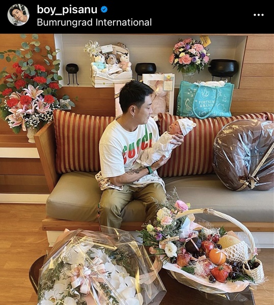 บอย พิษณุ ภรรยาคลอดลูกสาวแล้ว ตั้งชื่อ เฟรยา บอย พิษณุ ภรรยาคลอดลูกสาวแล้ว ตั้งชื่อ เฟรยา