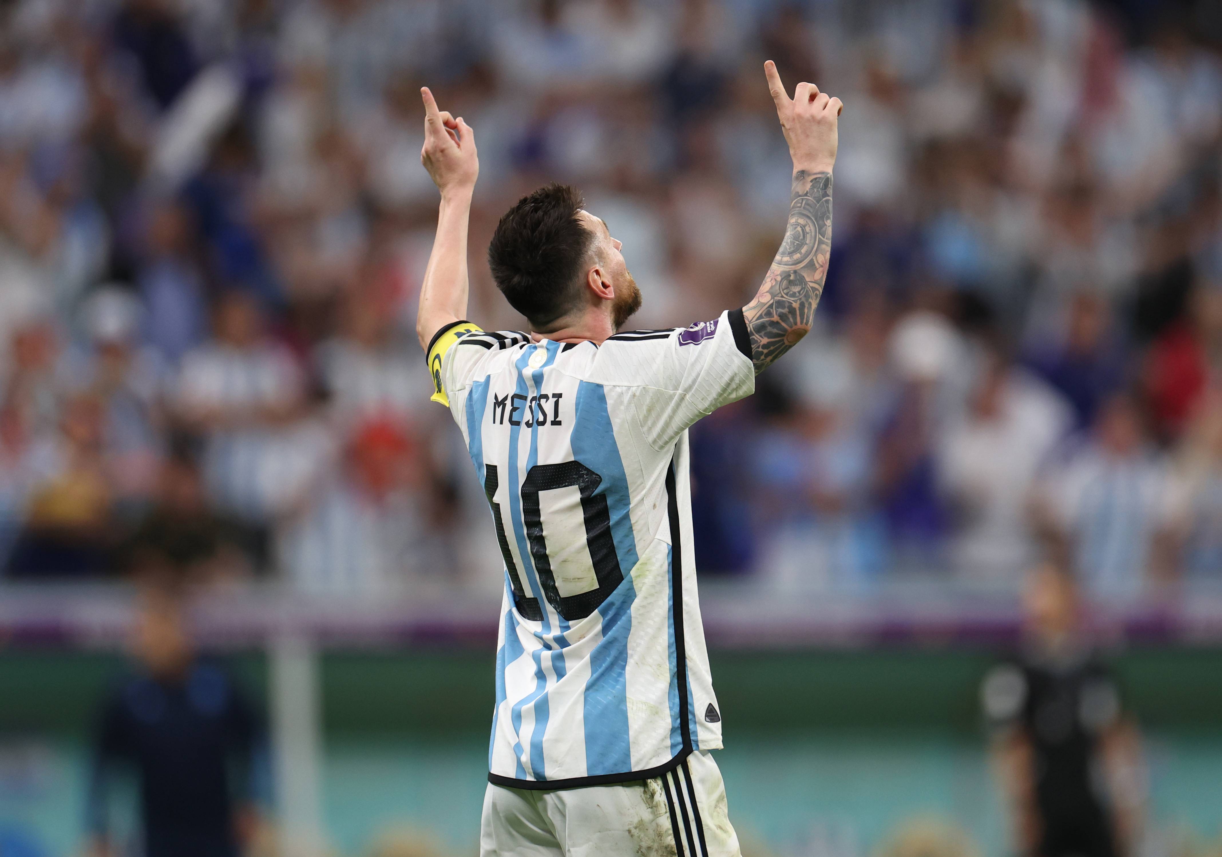 ระดมพลแม่มด?!! ร่ายมนต์คุ้มครอง ‘เมสซี่’ และทีมชาติอาร์เจนติน่า จนคว้าแชมป์ฟุตบอลโลก ระดมพลแม่มด?!! ร่ายมนต์คุ้มครอง ‘เมสซี่’ และทีมชาติอาร์เจนติน่า จนคว้าแชมป์ฟุตบอลโลก