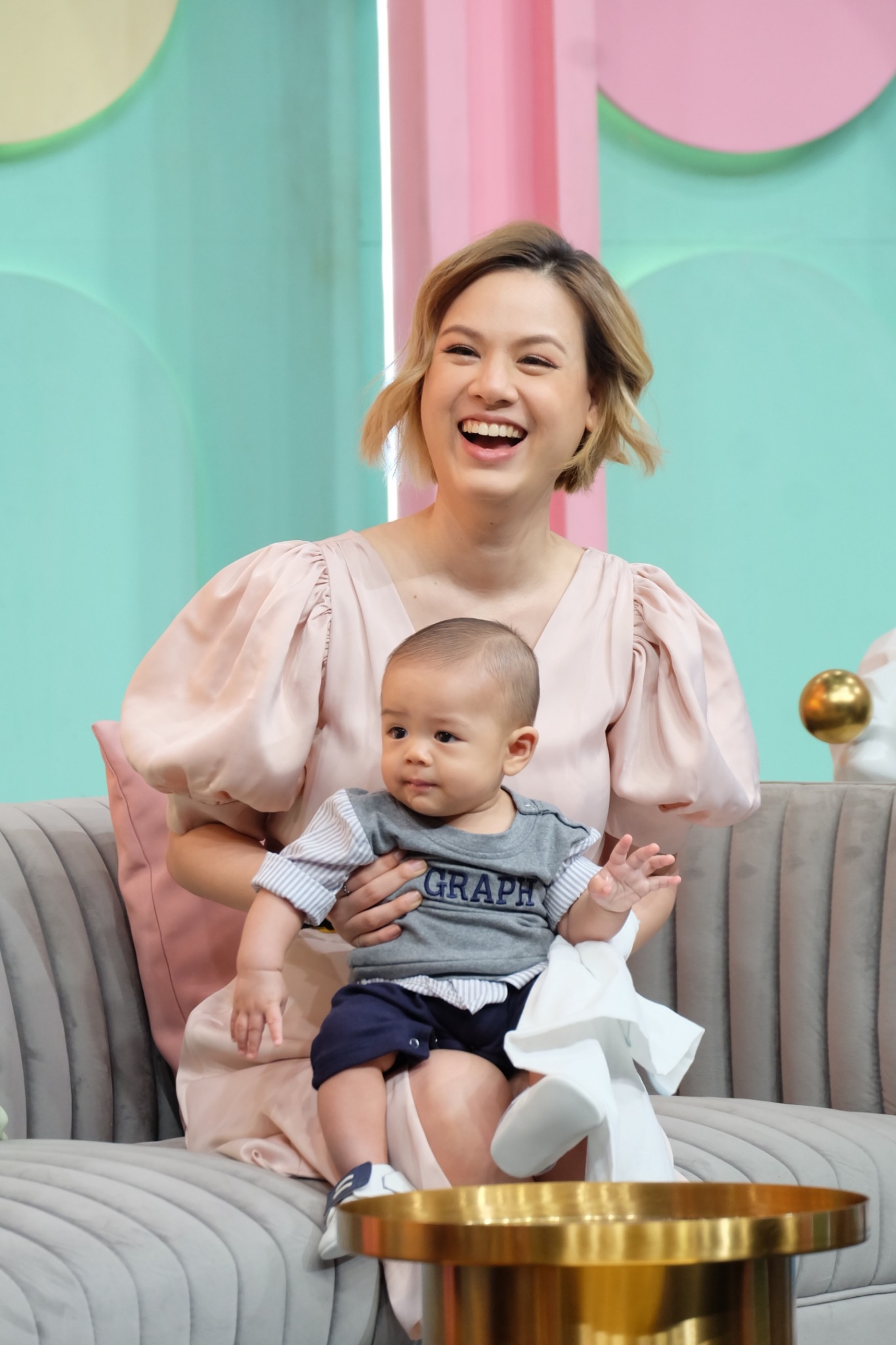 เกล รดา อัปเดตอาการเลี้ยงลูกจนข้อมือทรุด พร้อมเผยวิธีมูยังไงให้ได้สามี แบบ แมน การิน