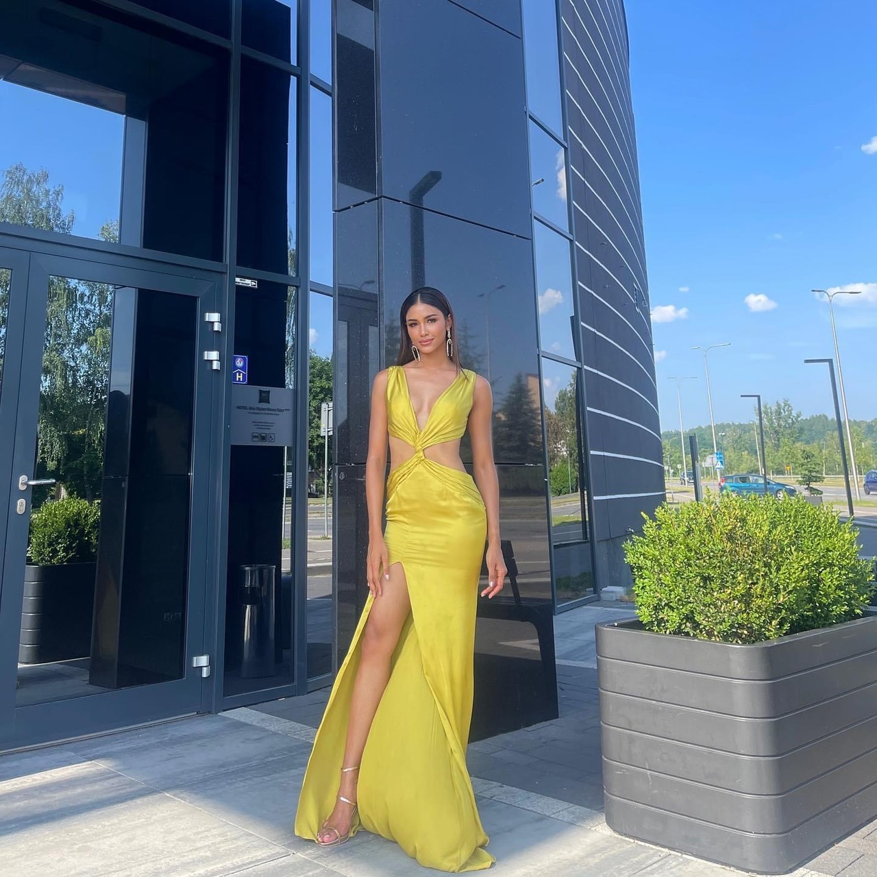 แพรว-แพรววณิชฐ์ มิส ซูปร้าฯ ไทย 2022 ถูกตัวแตนต่อย โร่หามโรงพยาบาลโปแลนด์