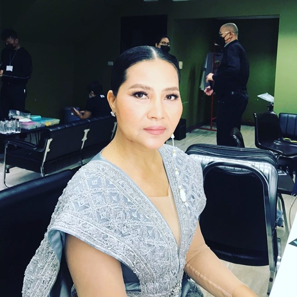 ติดโควิดจริง!! สุนารี ราชสีมา เข้ารักษาตัวที่โรงพยาบาลเรียบร้อยแล้ว ติดโควิดจริง!! สุนารี ราชสีมา เข้ารักษาตัวที่โรงพยาบาลเรียบร้อยแล้ว