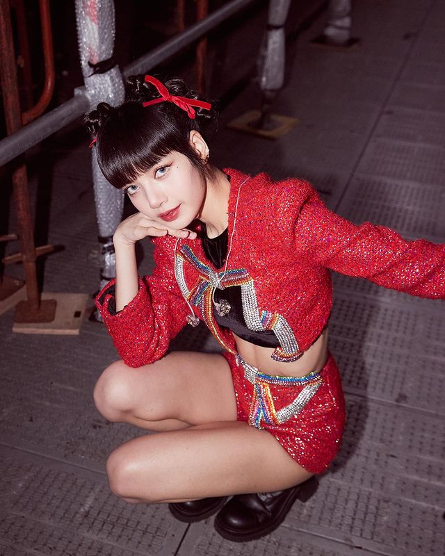 ปังทะลุ90ล้าน!! 'ลิซ่า BLACKPINK' สาวเอเชียผู้ติดตาม IG มากที่สุด ปังทะลุ90ล้าน!! 'ลิซ่า BLACKPINK' สาวเอเชียผู้ติดตาม IG มากที่สุด