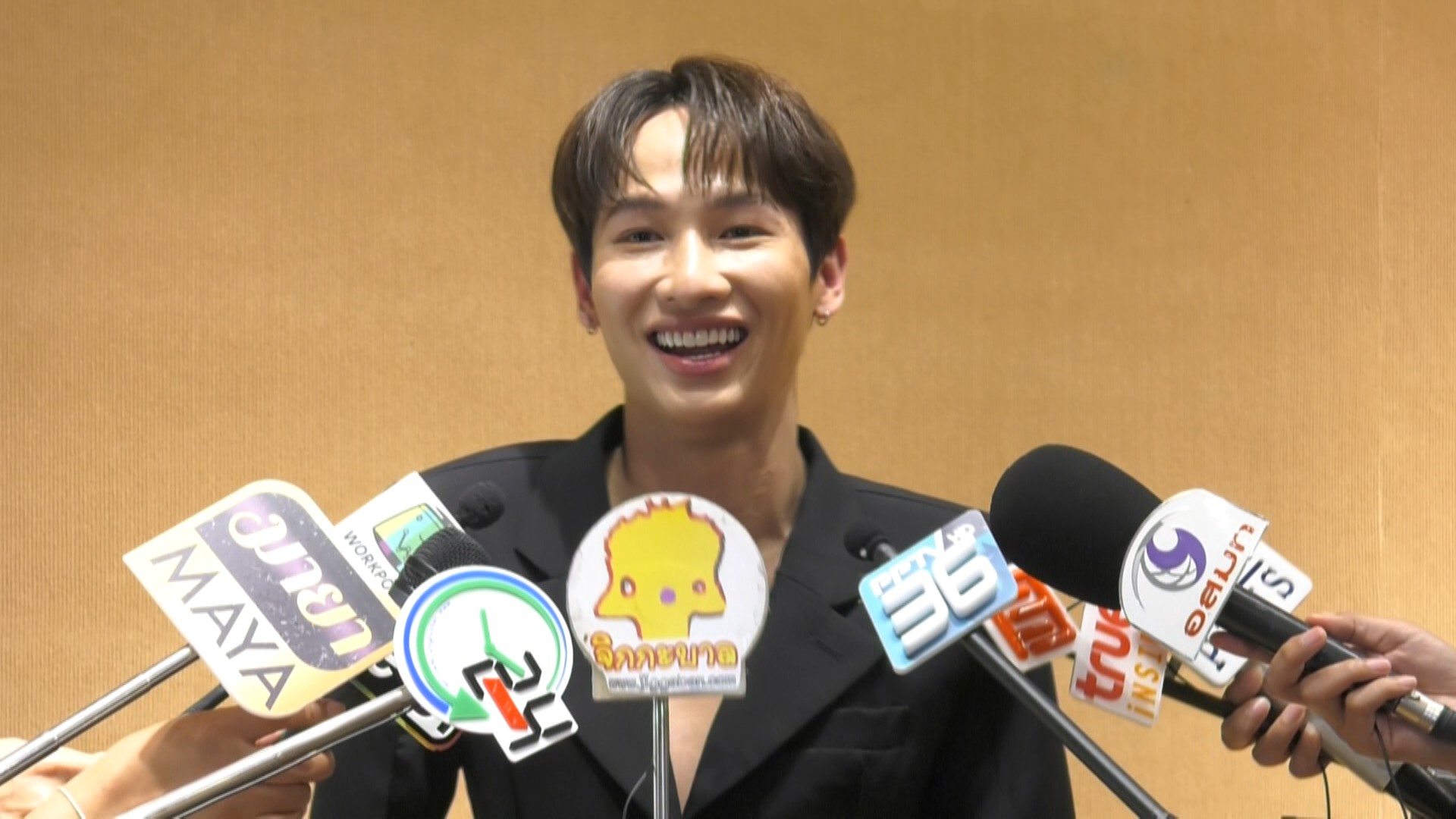 แสดงความยินดี กัน อรรถพันธ์ คว้ารางวัลเวทีใหญ่ Seoul International Drama Awards 2023