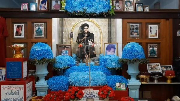 รอผลตรวจชิ้นเนื้อ! ไกรสร สามี พุ่มพวง ดวงจันทร์ เข้ารพ. แฟนๆ แห่ส่งกำลังใจแน่น