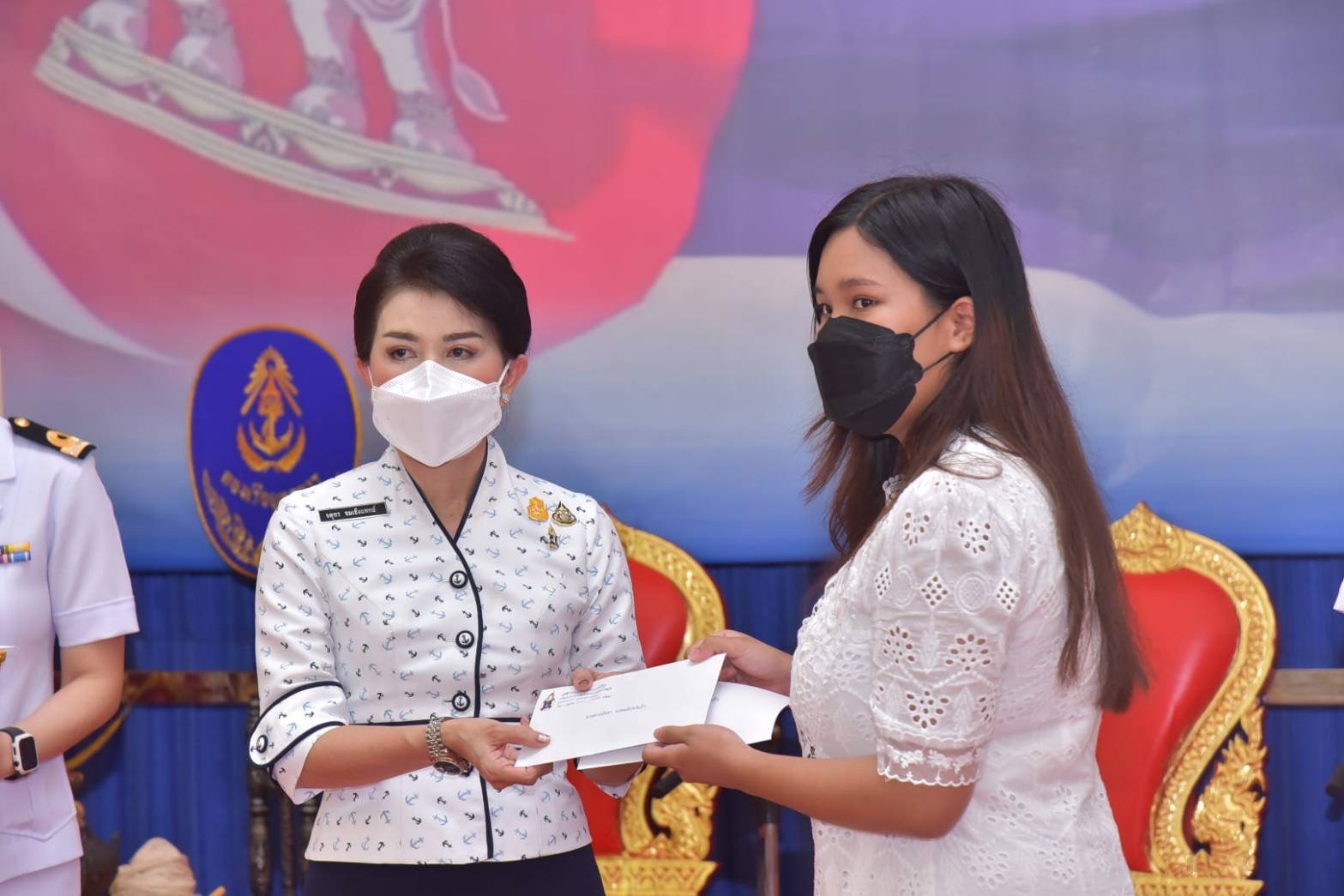 ผบ.ทร.ทำบุญครบ 100 วัน กำลังพลที่เสียชีวิตจากเรือหลวงสุโขทัยอับปาง ผบ.ทร.ทำบุญครบ 100 วัน กำลังพลที่เสียชีวิตจากเรือหลวงสุโขทัยอับปาง