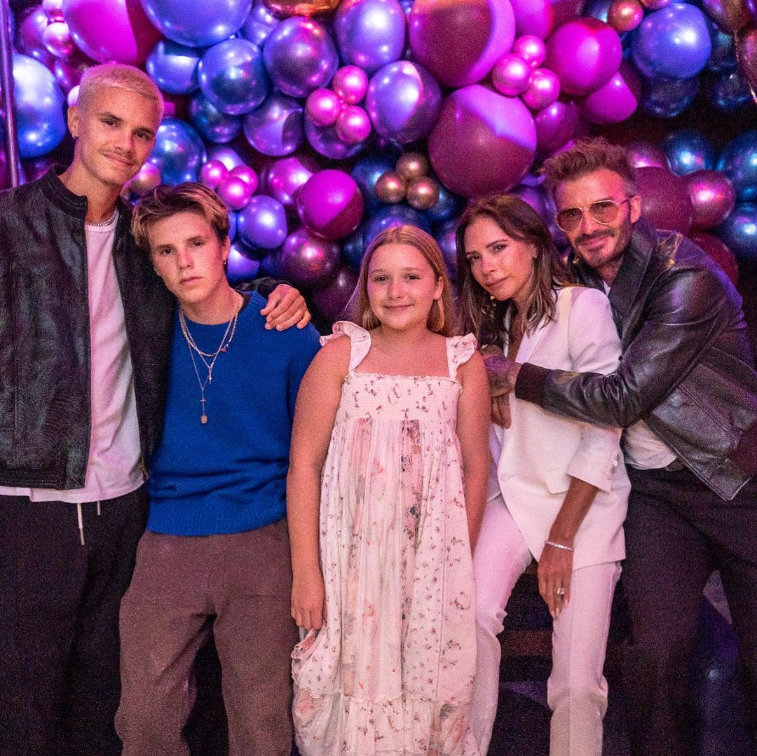 ตัวแม่ยังซูฮก!! ยก 'ลิซ่า' เป็น Muse ของแบรนด์แฟชั่น Victoria Beckham