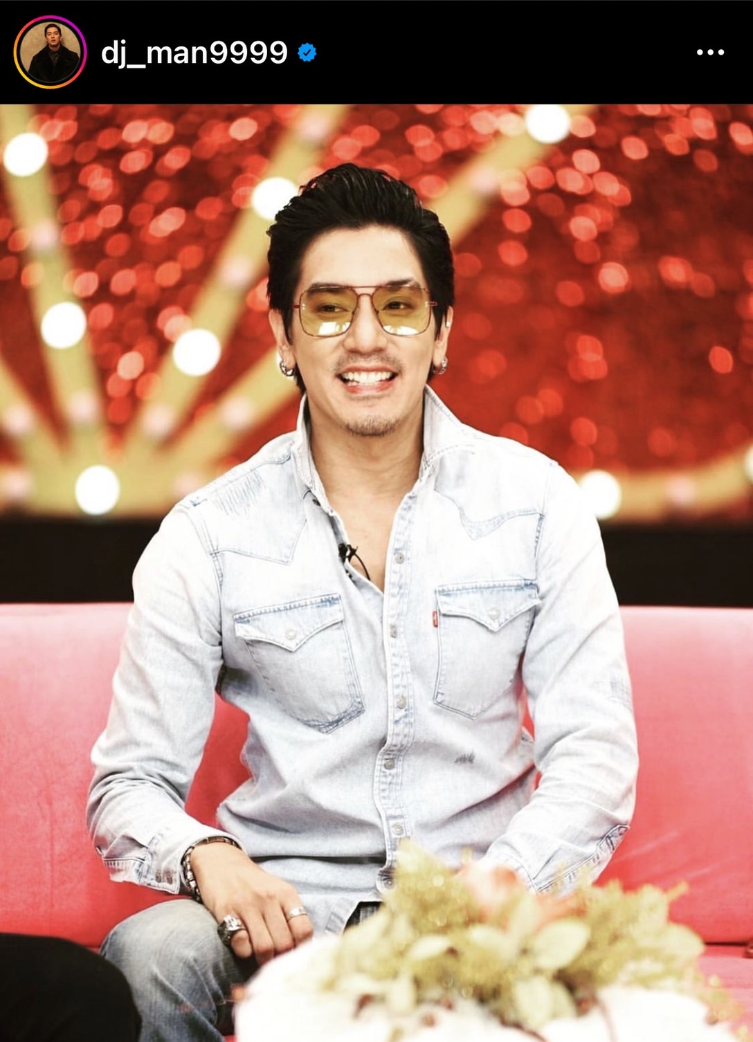 เอมี่ เลิ่กลั่กบอกรักแรกคนในวงการ!! ด้าน ซี ศิวัฒน์ ต่อสายตรงถึงดาราคนนี้ทันที... เอมี่ เลิ่กลั่กบอกรักแรกคนในวงการ!! ด้าน ซี ศิวัฒน์ ต่อสายตรงถึงดาราคนนี้ทันที...