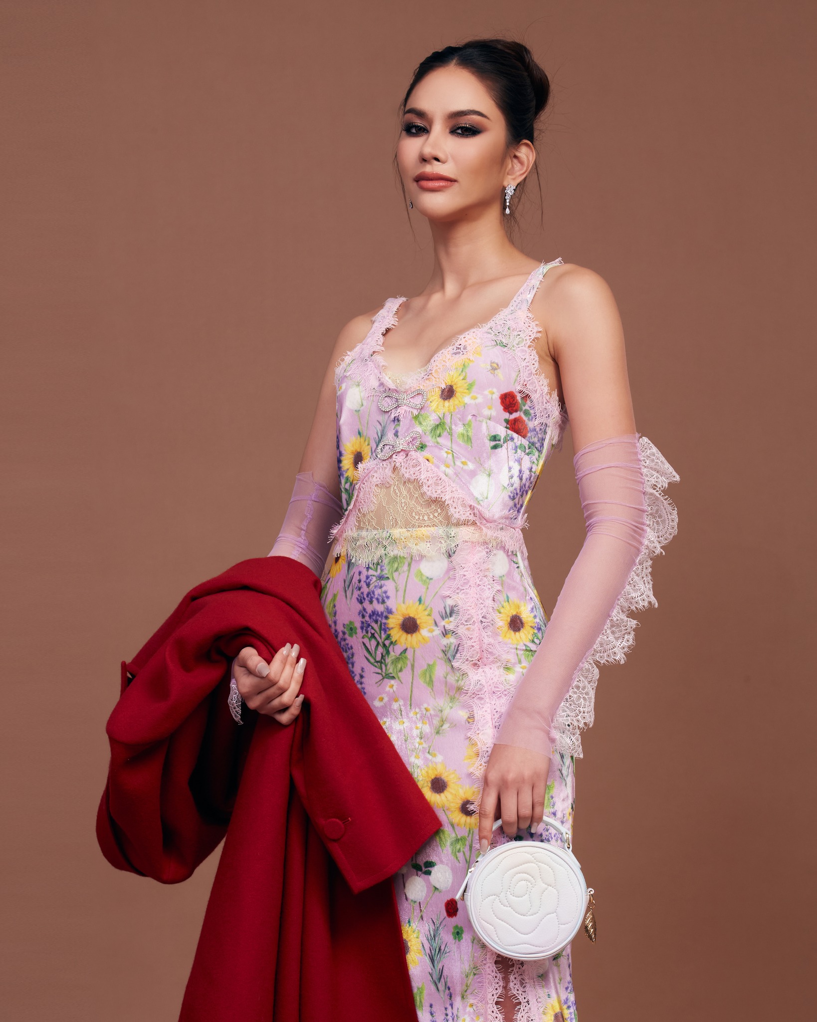 ทำความรู้จัก “แอนนา เสืองามเอี่ยม” ว่าที่เจ้าของมงสาม บนเวที Miss Universe 2022 