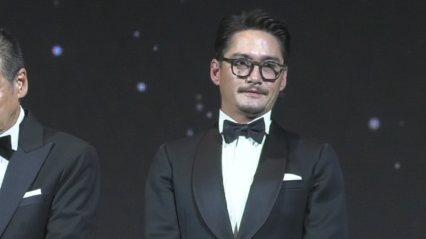 “อนันดา” กลั้นน้ำตาพูดถึง “หม่อมน้อย” ครูผู้เป็นเสมือนพ่อ  (มีคลิป) 