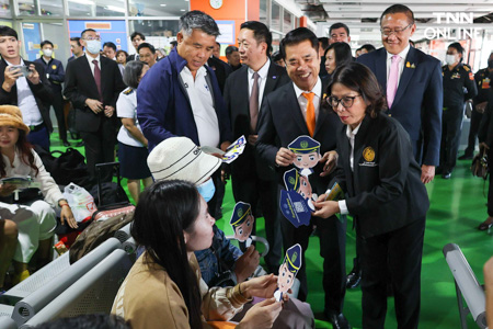 สุริยะตรวจหมอชิต 2 เตรียมพร้อมส่ง ปชช. กลับบ้านช่วงปีใหม่ สุริยะตรวจหมอชิต 2 เตรียมพร้อมส่ง ปชช. กลับบ้านช่วงปีใหม่