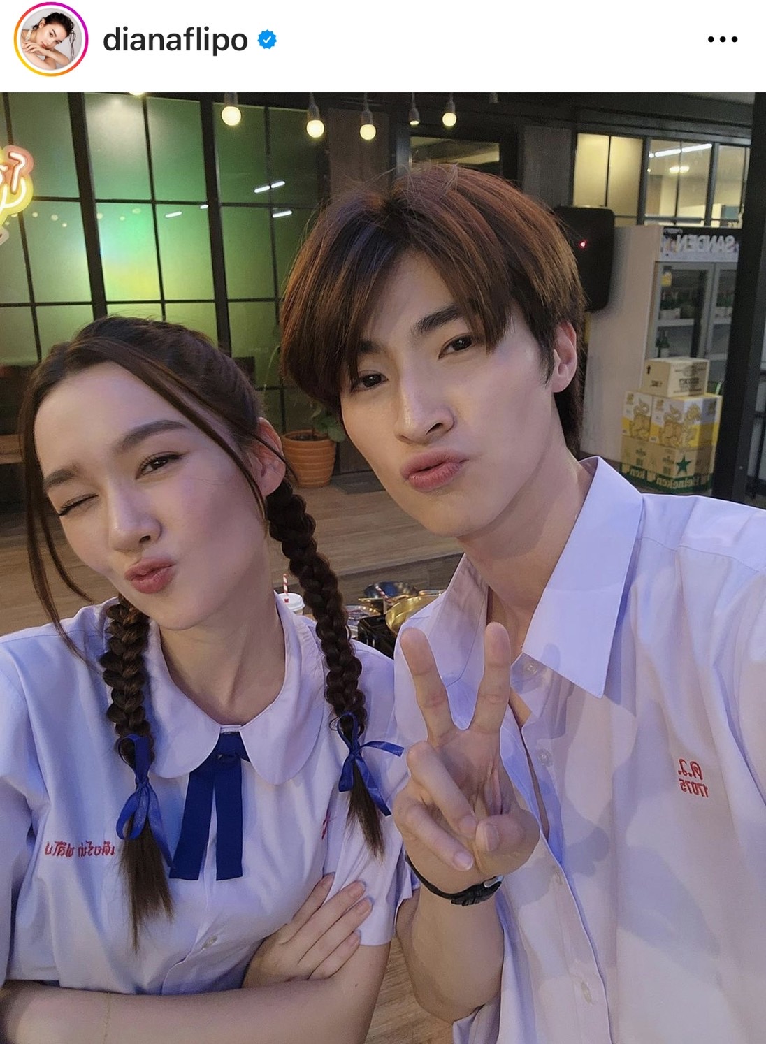 เดียร์น่า โพสต์ยินดี น้องบลู เรียนจบเป็นบัณฑิตป้ายแดง