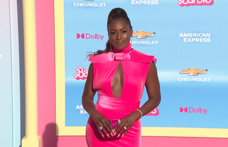 เปิดลุคแซ่บ!! รอบปฐมทัศน์โลกหนัง Barbie ‘มาร์โก ร็อบบี - ไรอัน กอสลิง’ นำทัพเดินพรมชมพู เปิดลุคแซ่บ!! รอบปฐมทัศน์โลกหนัง Barbie ‘มาร์โก ร็อบบี - ไรอัน กอสลิง’ นำทัพเดินพรมชมพู