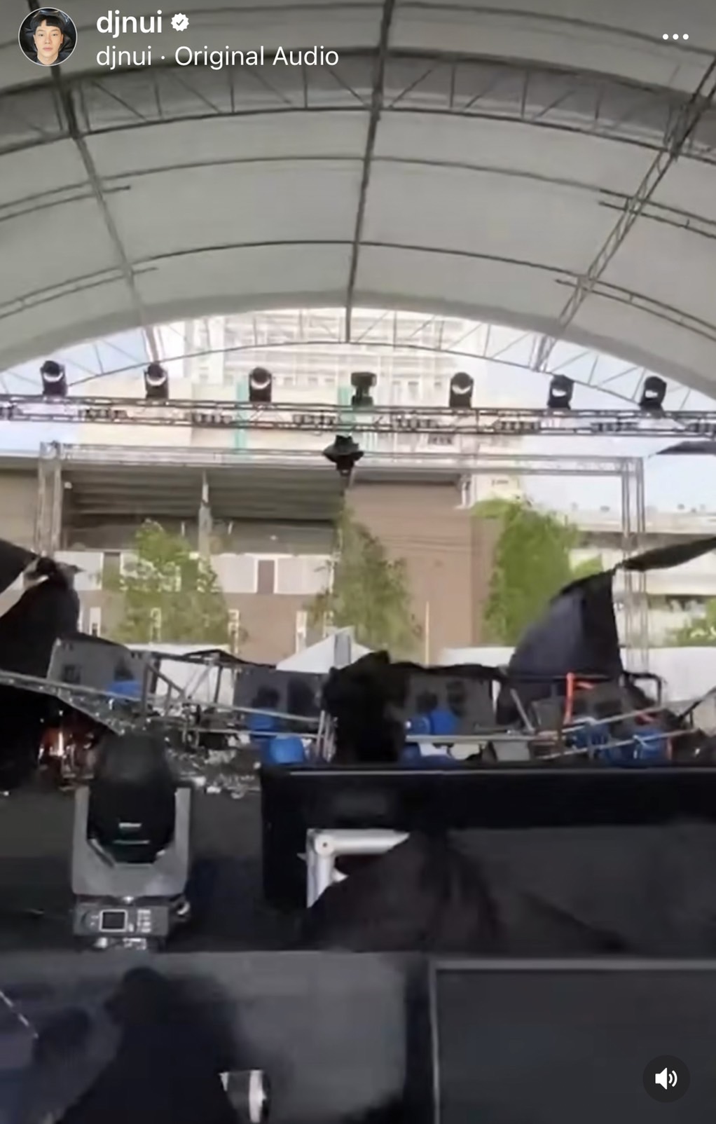 ดีเจนุ้ย สู้ชีวิต แต่พายุฝนสู้กลับ!! ต้องยกเลิกงาน ดีเจนุ้ย สู้ชีวิต แต่พายุฝนสู้กลับ!! ต้องยกเลิกงาน