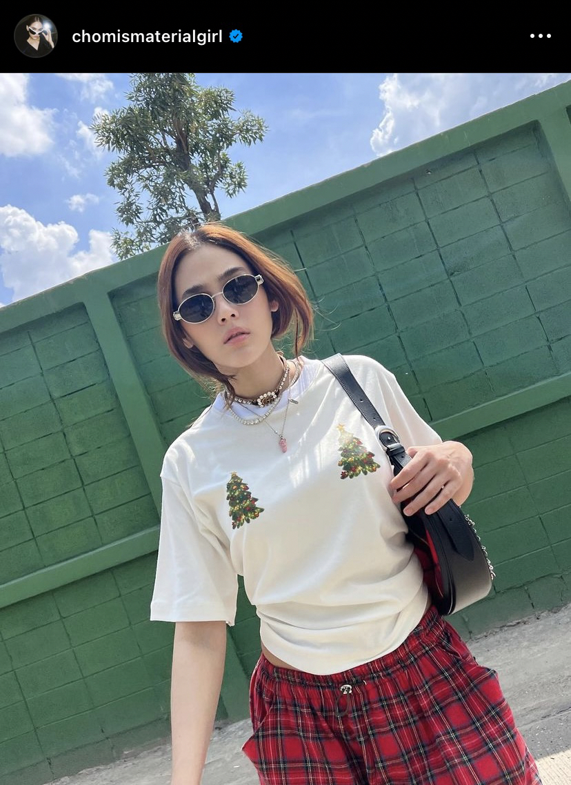 น่ารักเกินไปไหม! ชมพู่ เผยภาพ สายฟ้า-พายุ-แอบิเกล มอบพวงมาลัยให้คุณพ่อ น็อต