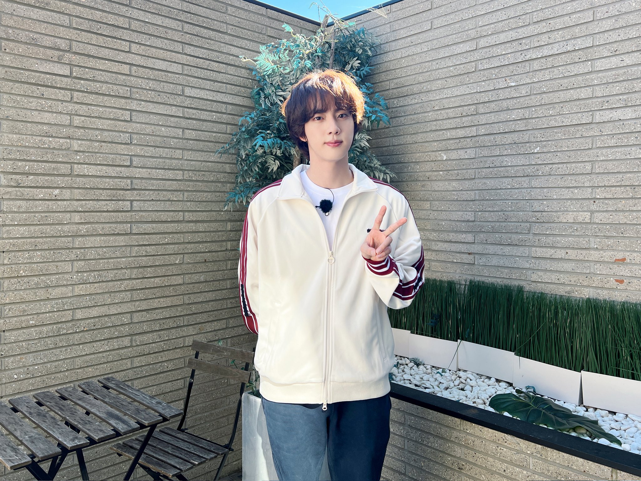 สื่อเกาหลีใต้ รายงาน จิน วง BTS จะเริ่มเข้ากรมทหาร 13 ธ.ค.นี้ สื่อเกาหลีใต้ รายงาน จิน วง BTS จะเริ่มเข้ากรมทหาร 13 ธ.ค.นี้