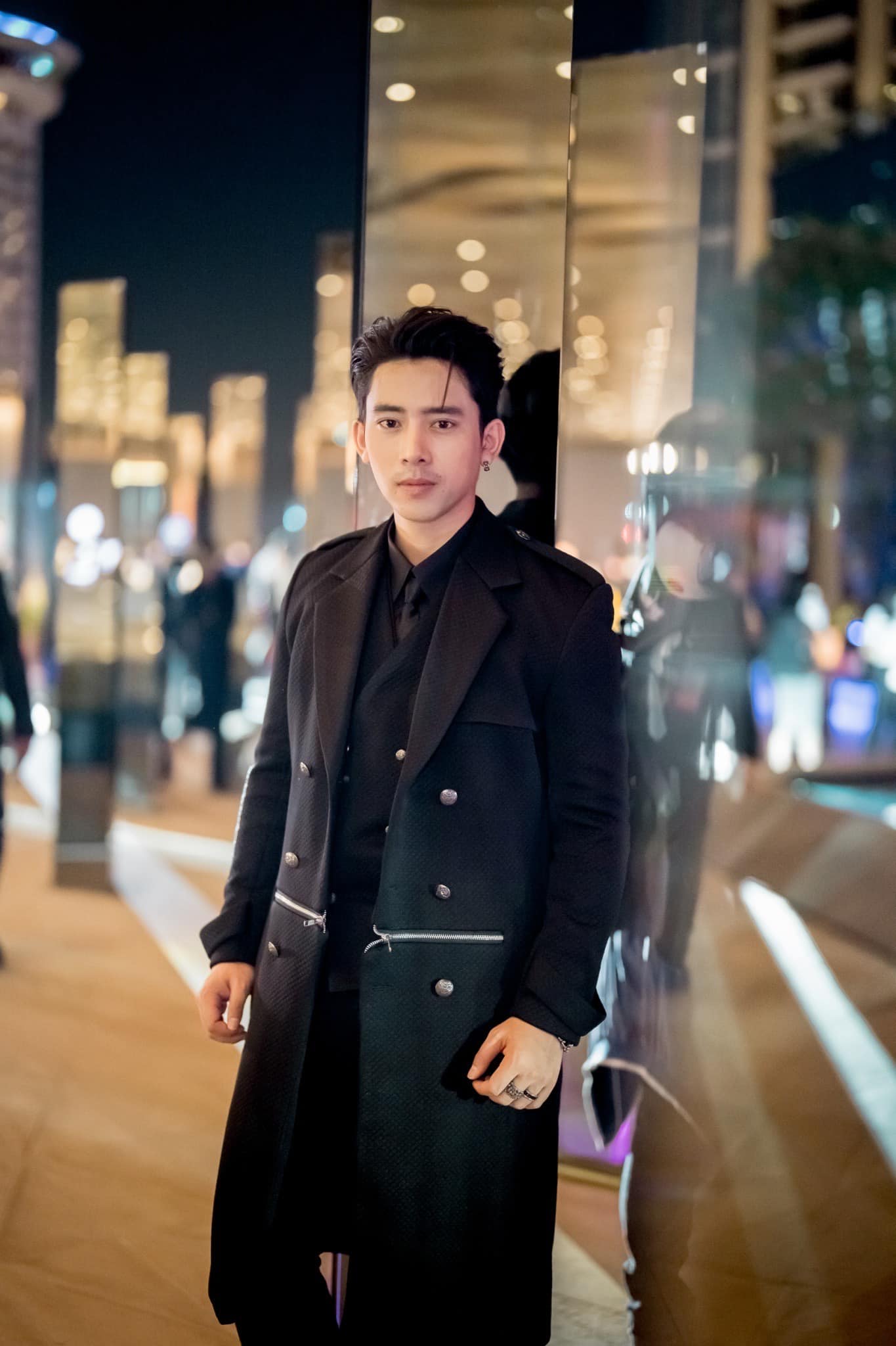 เบิ้ล ปทุมราช แจงชัด ไม่ได้บวช หลังมีเพจกุข่าวปลอม เบิ้ล ปทุมราช แจงชัด ไม่ได้บวช หลังมีเพจกุข่าวปลอม