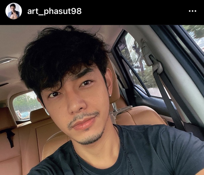 อาร์ต พศุตม์ ซึ้งใจ เจ เจตริน มอบเงินสมทบทุนช่วยซื้อเครื่องผลิตออกซิเจน อาร์ต พศุตม์ ซึ้งใจ เจ เจตริน มอบเงินสมทบทุนช่วยซื้อเครื่องผลิตออกซิเจน