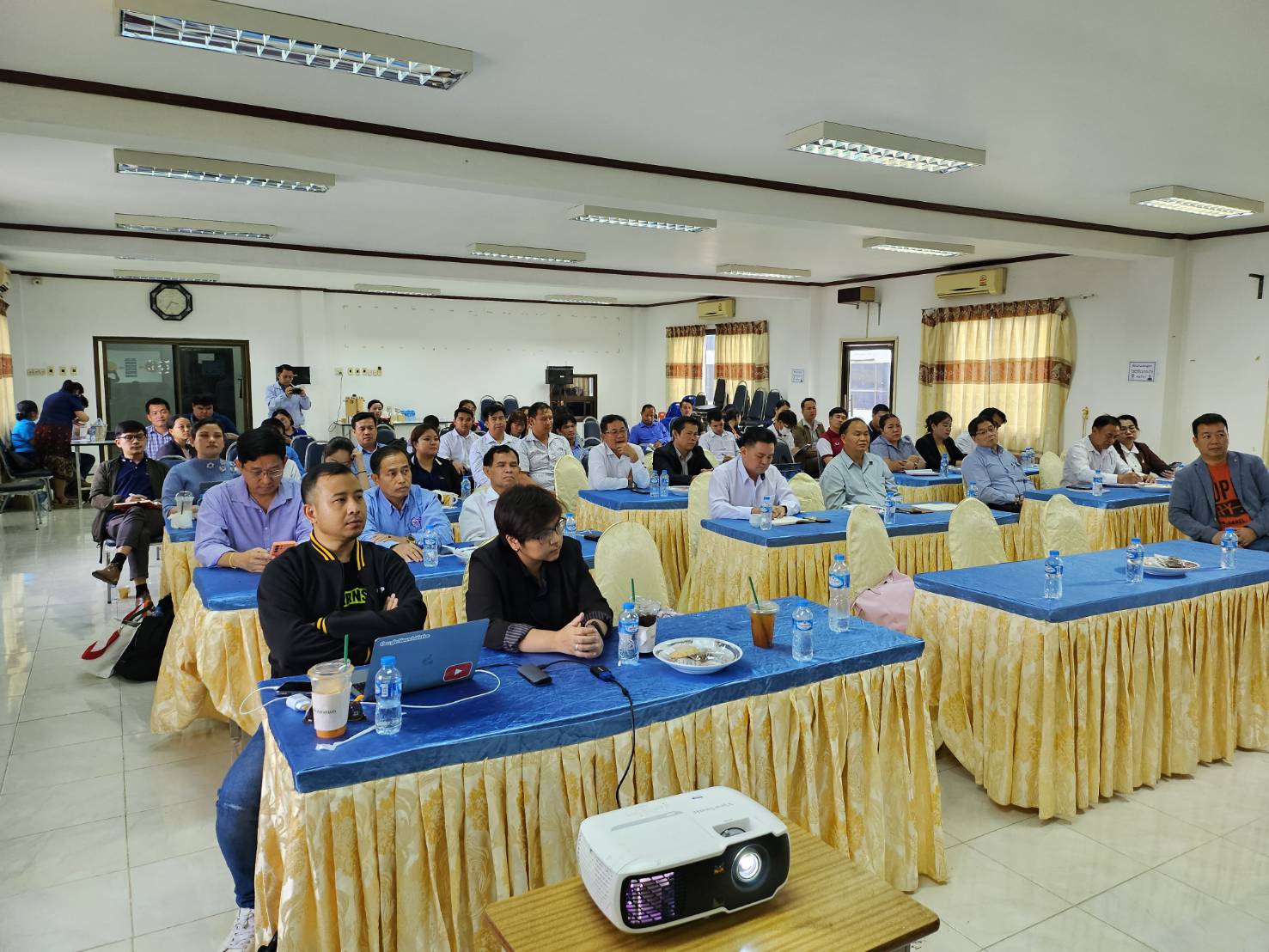 SONP ผนึกกำลัง สมาคมนักข่าวลาว จัดประชุมพัฒนาสื่อดิจิทัลลาว SONP ผนึกกำลัง สมาคมนักข่าวลาว จัดประชุมพัฒนาสื่อดิจิทัลลาว