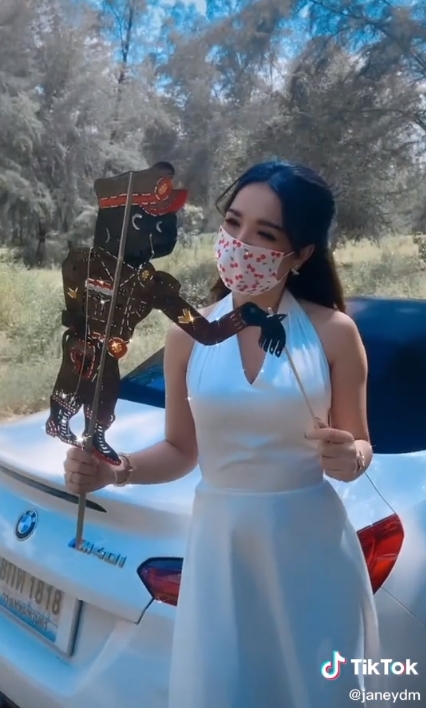 ชาวเน็ตเปลี่ยนใจ หลงรัก เจนนี่ รัชนก หลังเห็นคลิปนี้ เชียร์คบ ยิว แล้วดีขึ้น ชาวเน็ตเปลี่ยนใจ หลงรัก เจนนี่ รัชนก หลังเห็นคลิปนี้ เชียร์คบ ยิว แล้วดีขึ้น