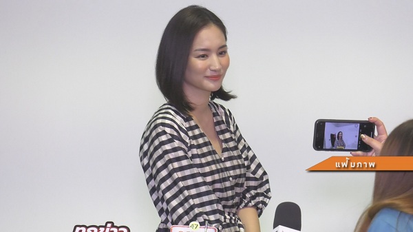 ต่าย ชุติมา ชีวิตแฮปปี้ เผย ถูกคุกเข่าขอแต่งงานปีที่แล้ว    (มีคลิป)