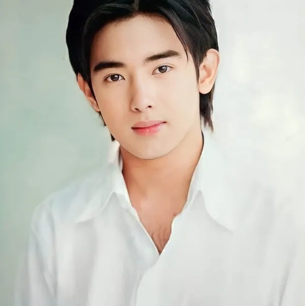 อาทิตย์ ริว เล่าวินาทีวูบหมดสติ ยืนยันไม่มีการสร้างฉากแต่อย่างใด อาทิตย์ ริว เล่าวินาทีวูบหมดสติ ยืนยันไม่มีการสร้างฉากแต่อย่างใด