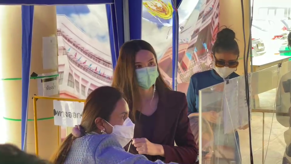 ไมค์-ซาร่า เดินทางไกล่เกลี่ยนัด 3 หลังไม่ลงตัวในนัดที่ 2 