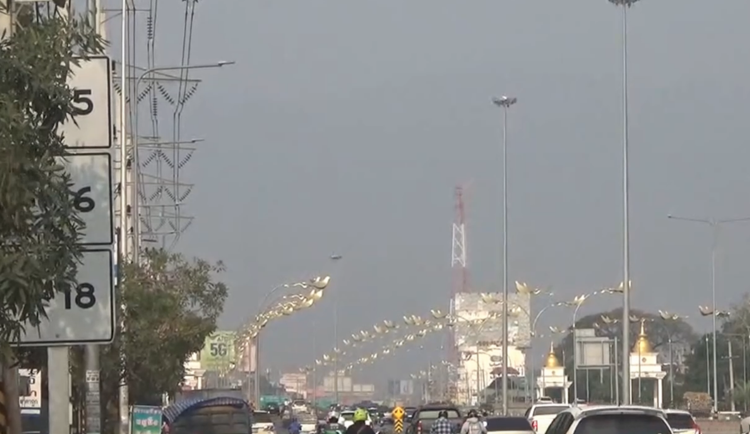 ฝุ่น PM2.5 ปกคลุม “เชียงใหม่” หนาทึบ มองไม่เห็นดอยสุเทพ ฝุ่น PM2.5 ปกคลุม “เชียงใหม่” หนาทึบ มองไม่เห็นดอยสุเทพ