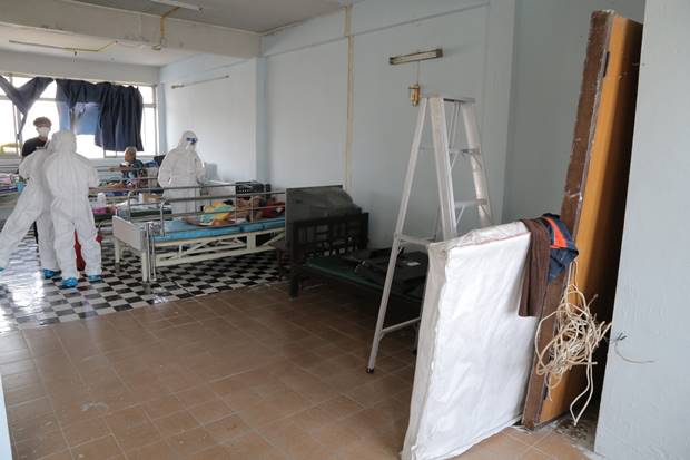 กรม สบส.บุกตรวจสถานดูแลผู้สูงอายุเถื่อน 2 แห่ง ย่านลาดกระบังและหนองจอก กรม สบส.บุกตรวจสถานดูแลผู้สูงอายุเถื่อน 2 แห่ง ย่านลาดกระบังและหนองจอก