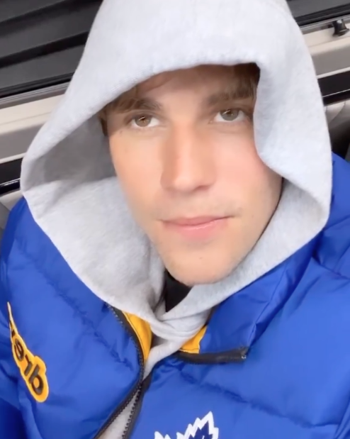 ดีขึ้นมาก!! 'จัสติน บีเบอร์' ยิ้มกว้างอัปเดตอาการอัมพาตใบหน้าครึ่งซีก ดีขึ้นมาก!! 'จัสติน บีเบอร์' ยิ้มกว้างอัปเดตอาการอัมพาตใบหน้าครึ่งซีก