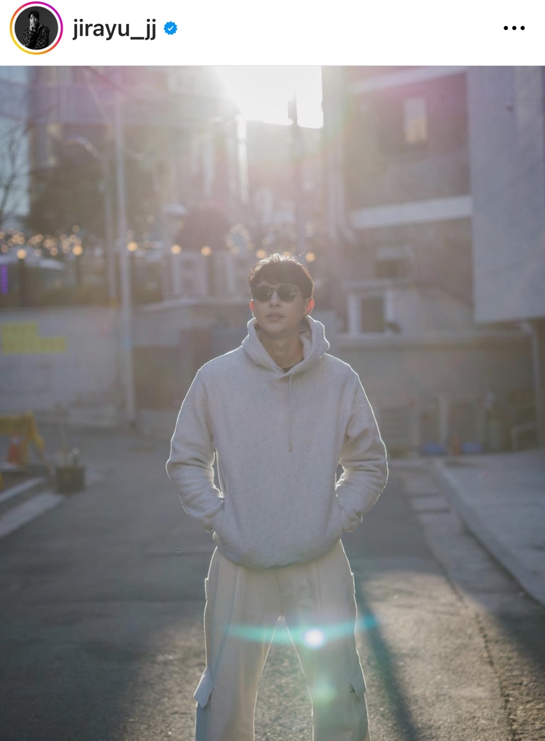 เกรท วรินทร แชร์คลิปหนุ่มๆ แก๊งคนดีที่ไหน ถ่ายรูปตู้สติ๊กเกอร์สุดคิ้วท์!! 