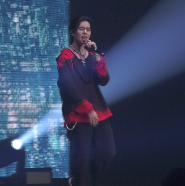 สุดเซอร์ไพรส์!! 'ยอร์ช ยงศิลป์' รัวแร็ปรัวแดนซ์กลางคอนเสิร์ต 'B.I' ในไทย