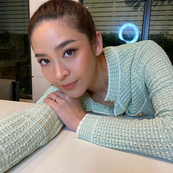 น้ำหวาน พิมรา ทำขนมขายเป็นรายได้เสริมในวันที่ไร้งานช่วงโควิด (มีคลิป) น้ำหวาน พิมรา ทำขนมขายเป็นรายได้เสริมในวันที่ไร้งานช่วงโควิด (มีคลิป)