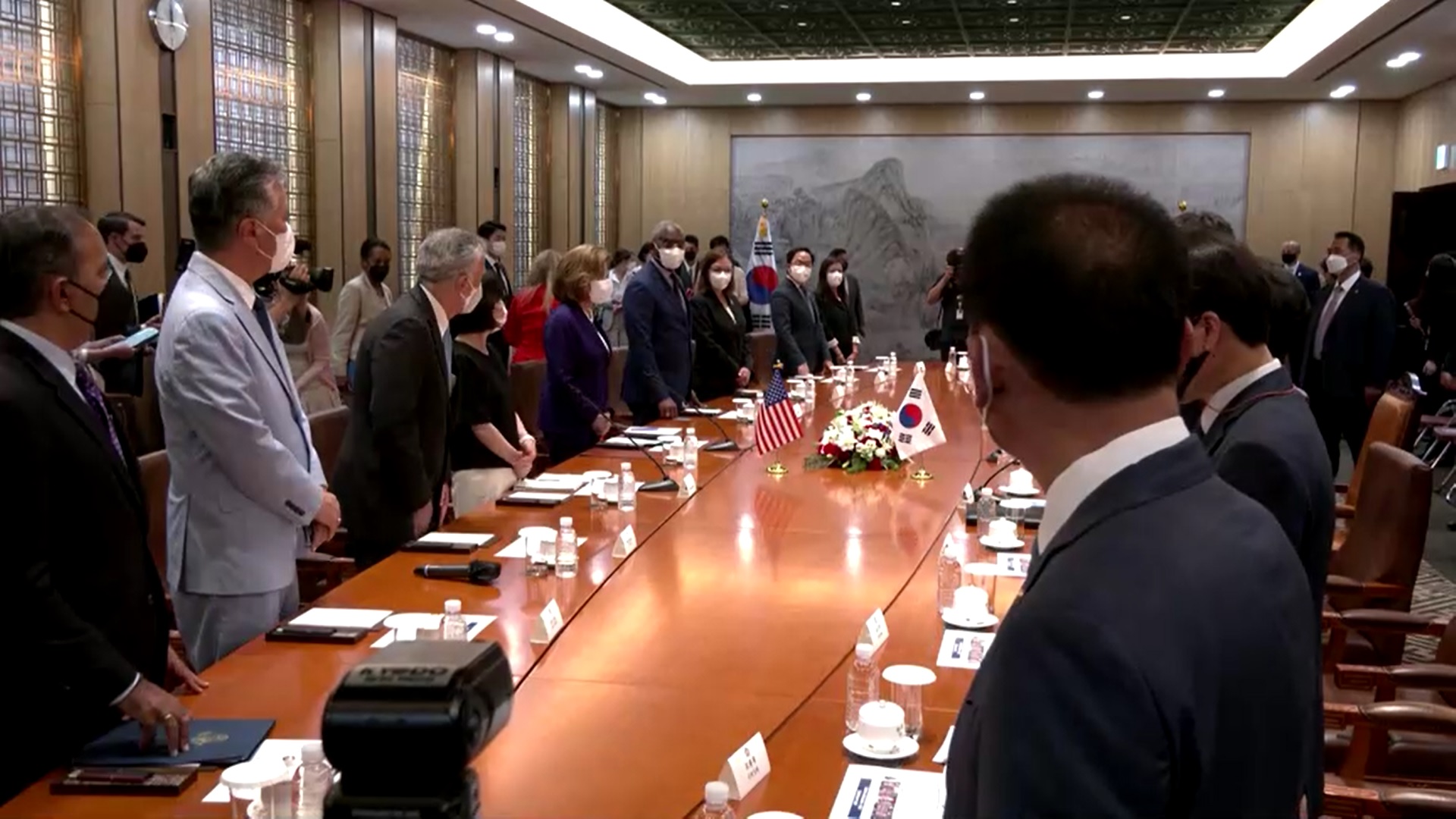 เปิดเหตุผลสำคัญ ประธานาธิบดีเกาหลีใต้ เลี่ยงพบหน้า แนนซี เพโลซี 