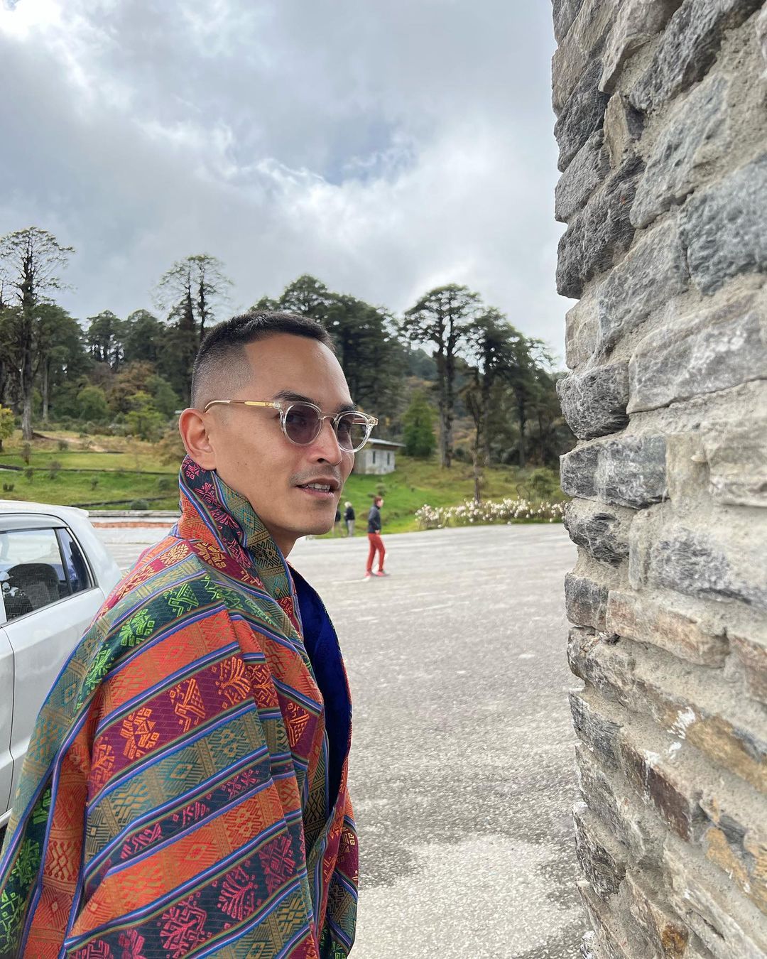 จับโป๊ะ! สงกรานต์ ควง มายด์ พบคุณหมอเสริมความสวยหล่อ ด้วยกัน