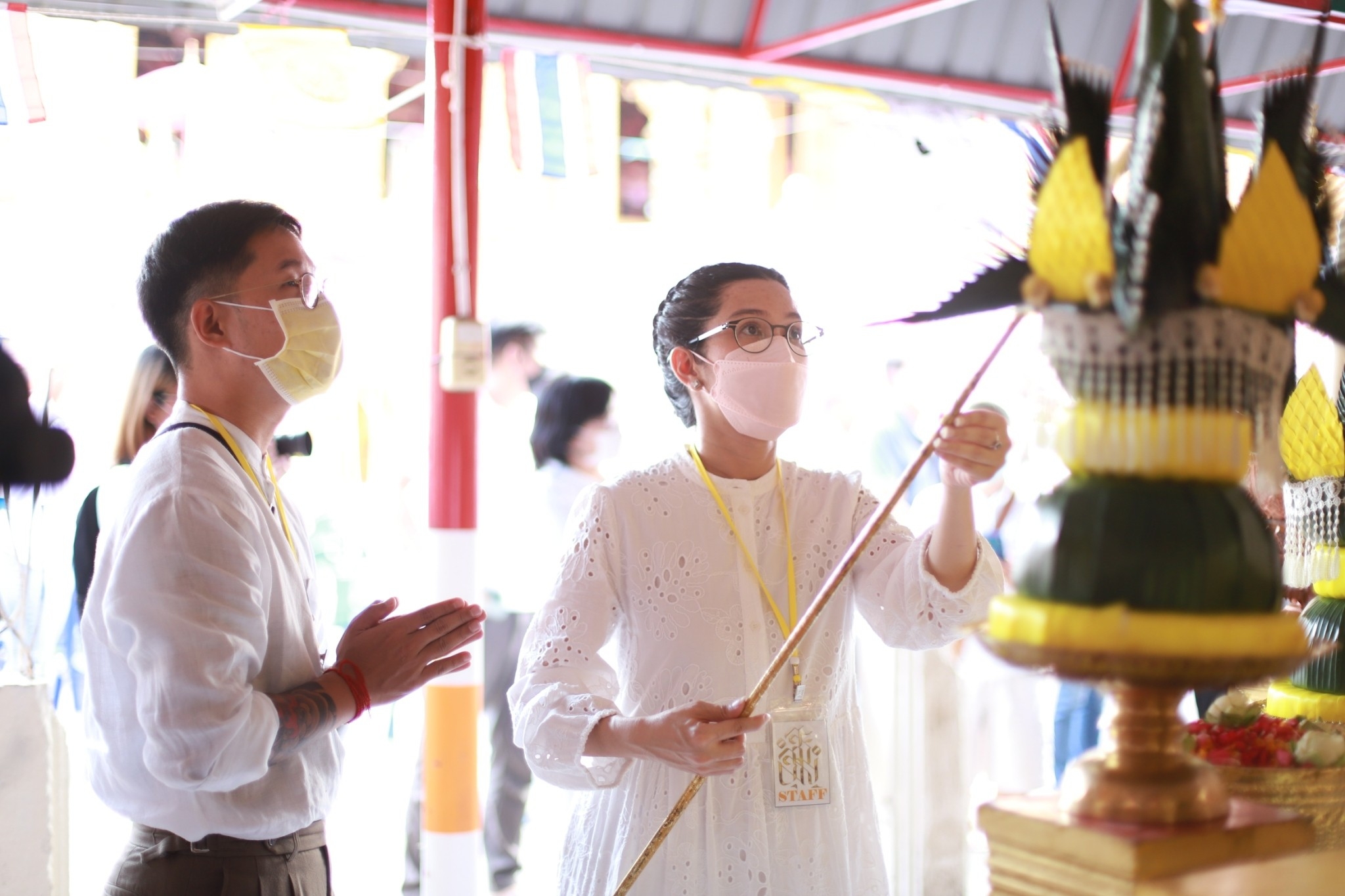 ครอบครัวทำตามความตั้งใจของ อาต้อย เศรษฐา ทำพิธีพุทธาภิเษกเหรียญเศรษฐศิลป์ ครอบครัวทำตามความตั้งใจของ อาต้อย เศรษฐา ทำพิธีพุทธาภิเษกเหรียญเศรษฐศิลป์