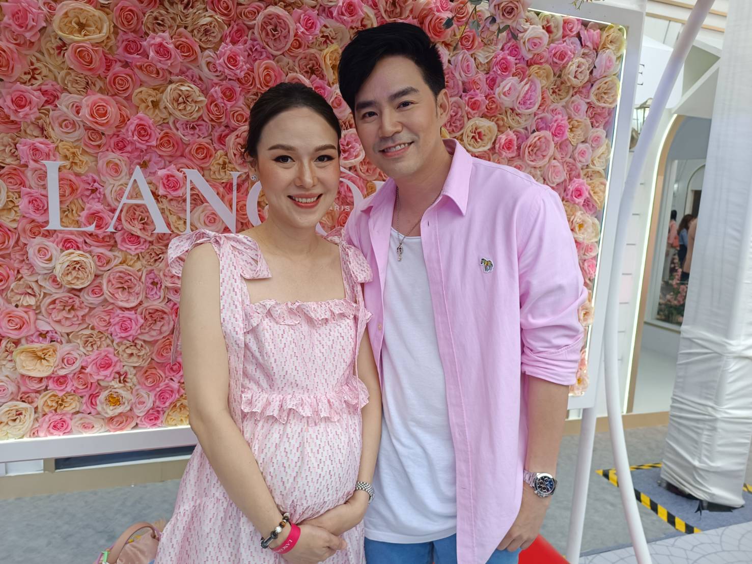 บีม – ออย ควงคู่อัปเดต หลังท้องลูกสาวฝาแฝด 5 เดือน   