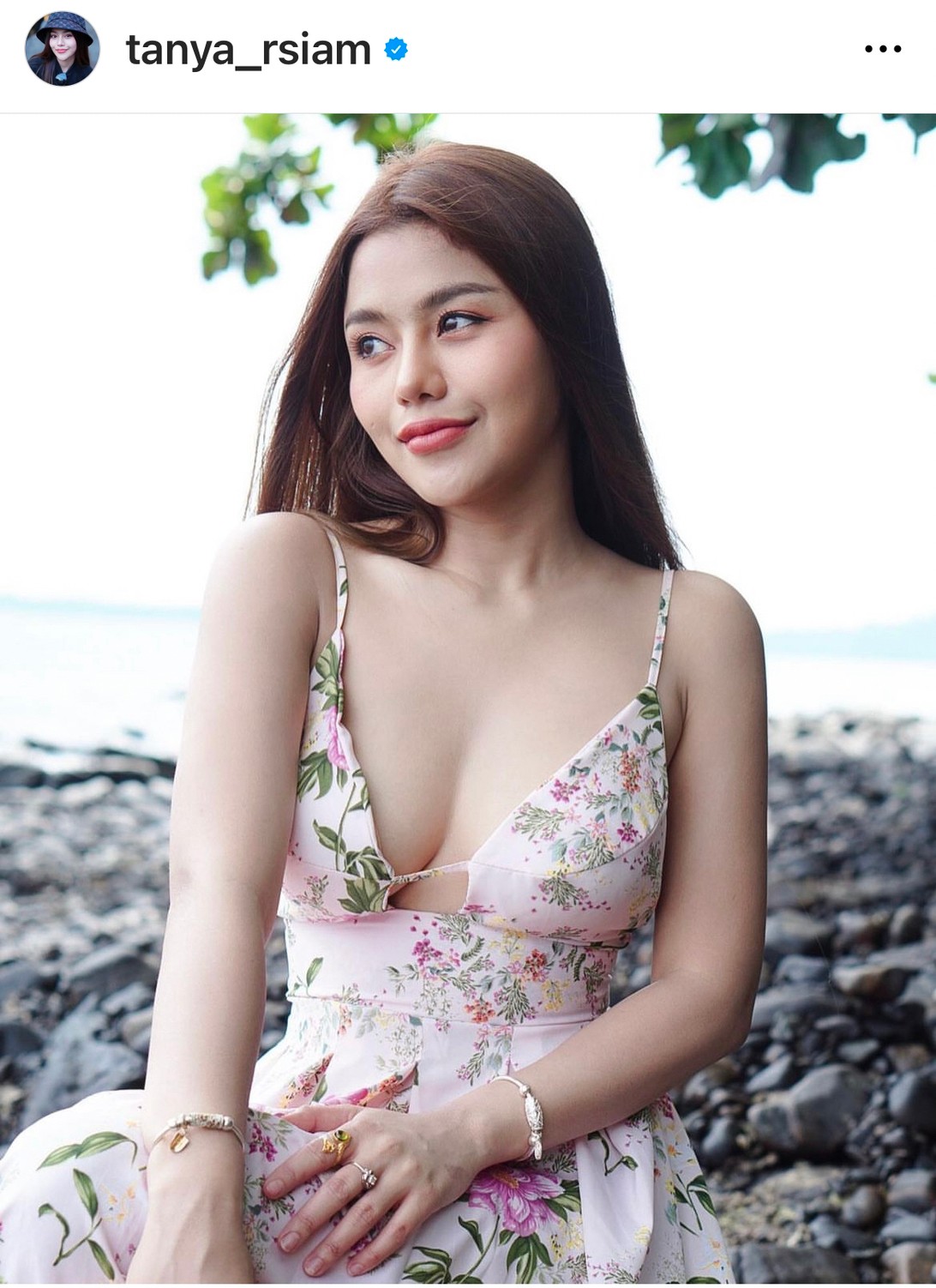 ธัญญ่า อาร์สยาม แชะภาพคู่หนุ่มลาวงานดี ชาวเน็ตลุ้นรักครั้งใหม่? ธัญญ่า อาร์สยาม แชะภาพคู่หนุ่มลาวงานดี ชาวเน็ตลุ้นรักครั้งใหม่?