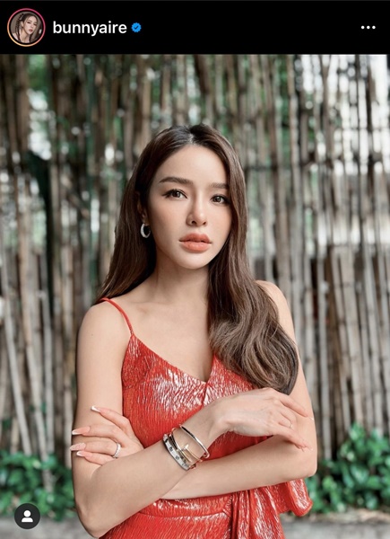 ดีใจมาก! แอร์ ภัณฑิลา เจอเพชร ที่แหวนถูกขอแต่งงานแล้ว ดีใจมาก! แอร์ ภัณฑิลา เจอเพชร ที่แหวนถูกขอแต่งงานแล้ว