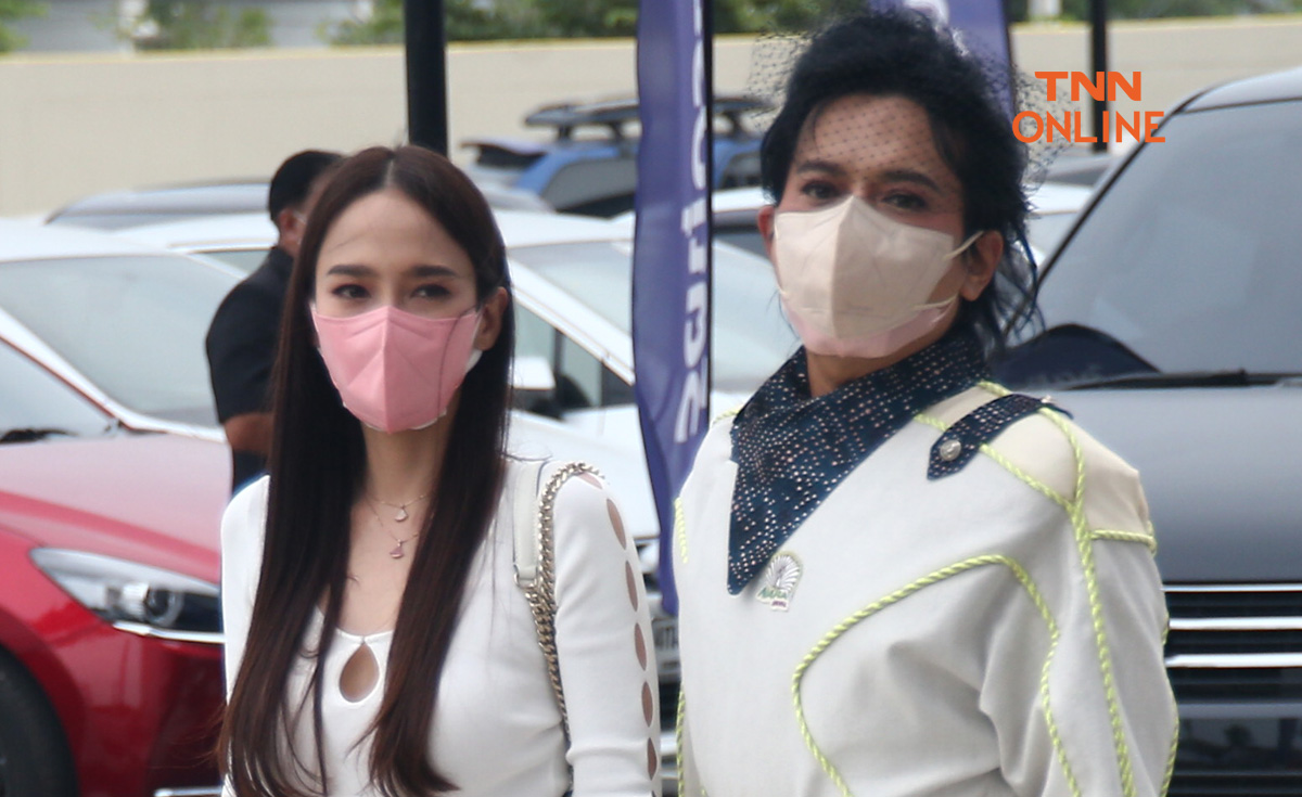 โตโน่ ภาคิน และเพื่อนดาราร่วมพิธีไว้อาลัย แตงโม นิดา วันสุดท้าย โตโน่ ภาคิน และเพื่อนดาราร่วมพิธีไว้อาลัย แตงโม นิดา วันสุดท้าย