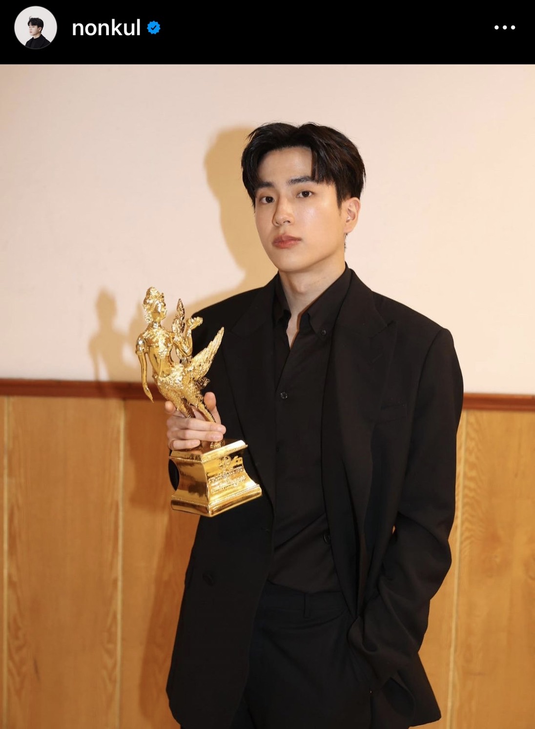 นนกุล  ตื่นเต้นบัตรแฟนมีตหมดเกลี้ยง ปลื้มเดินสายรับรางวัล 