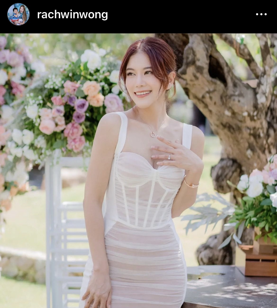 ก้อย แชร์โมเมนต์ ตูน เซอร์ไพรส์น้องๆ มอบทุนการศึกษา อุปกรณ์กีฬาและเลี้ยงอาหารกลางวัน