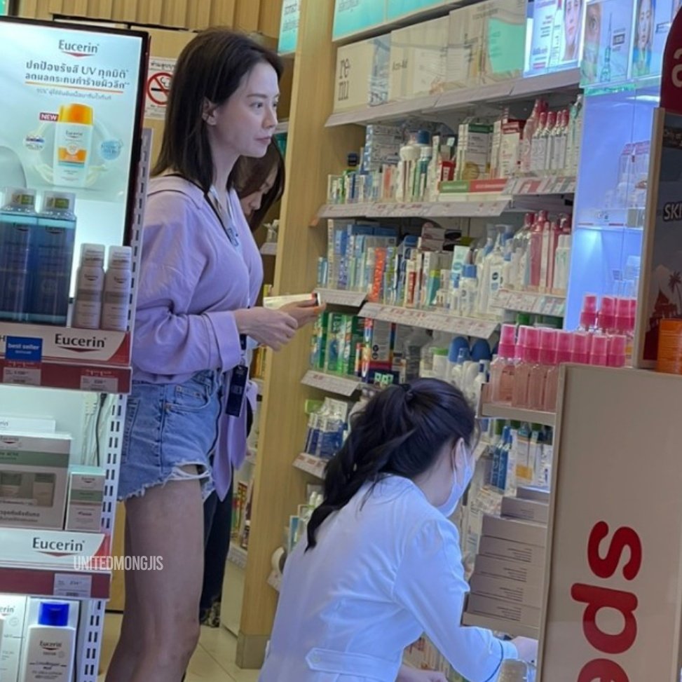 แฟนๆตื่นเต้นบังเอิญเจอ ซงจีฮโย เดินเที่ยวเมืองไทย