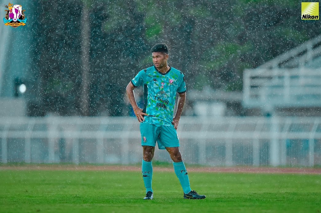 พ้นช่วงเลวร้าย! 'เม่น วีรศักดิ์' สุดแฮปปี้ชีวิตใหม่ที่ 'พิษณุโลกฯ' ชมโค้ชบูของจริง