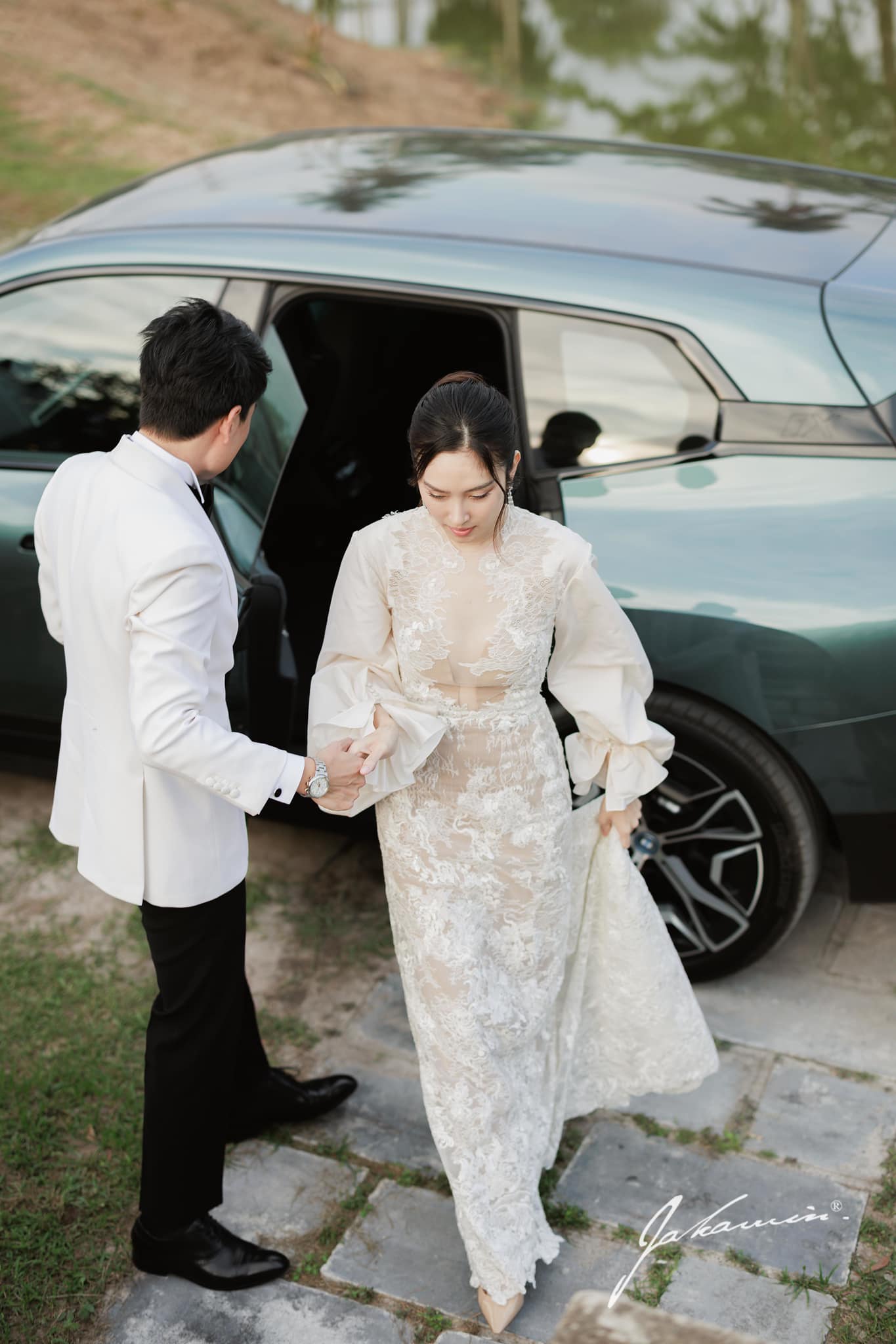 สุดชื่นมื่น ปอย-โอ๊ค ควงคู่ฉลองวิวาห์