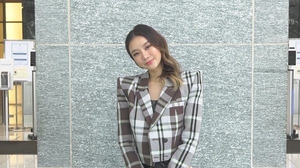 “แพรวา” เผยความรักแฮปปี้ ปีนี้งานปัง แย้มเตรียมปล่อยเพลงใหม่ (มีคลิป)