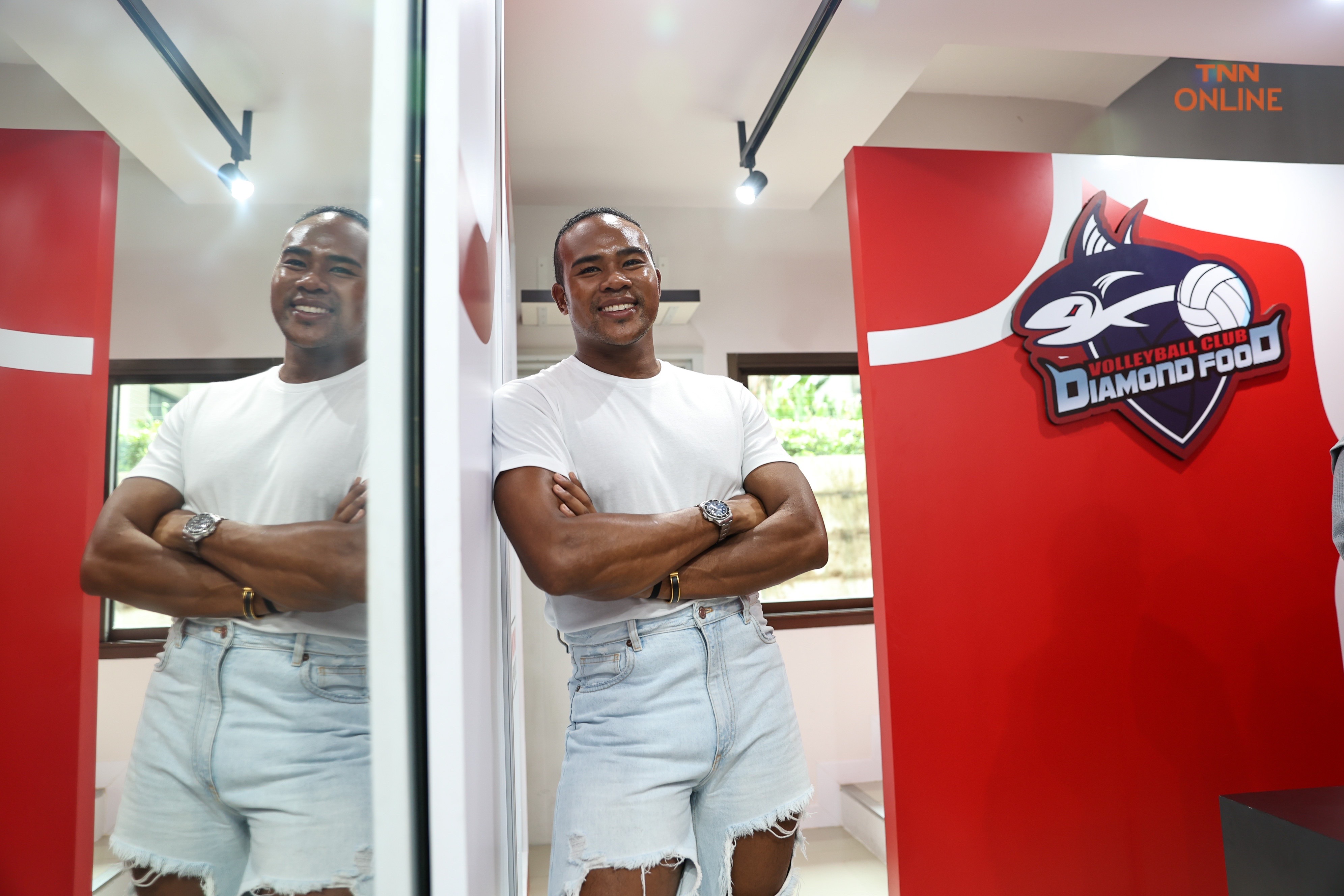 รัศมีแข ขอเดินตามฝันเปิดตัวเป็นนักกีฬาวอลเลย์บอลอาชีพ รัศมีแข ขอเดินตามฝันเปิดตัวเป็นนักกีฬาวอลเลย์บอลอาชีพ